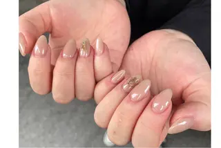 ネイル 長谷川 奈緒美のネイルデザイン