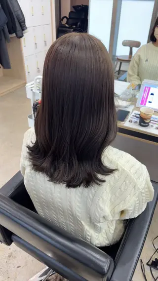 ミディアム カラー 🪽髪質改善縮毛矯正 🤍MIU🤍のヘアスタイル