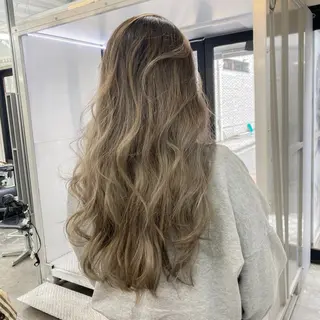 セミロング カラー 海外デザイン🇺🇸 石渡諒太のヘアスタイル