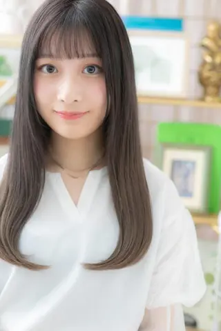 パーマ 艶髪ストレート❇️ レイヤー❇️出町光流のヘアスタイル