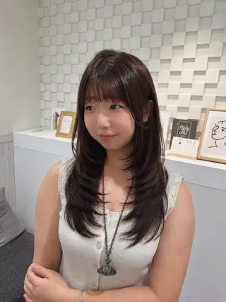 ミディアム カラー 京谷 日向のヘアスタイル