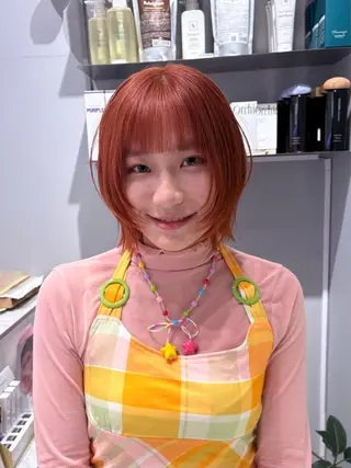 ショート カラー NANA🦖 ハイトーンデザインのヘアスタイル