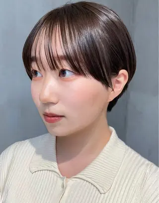 ショート マツイ モモノのヘアスタイル