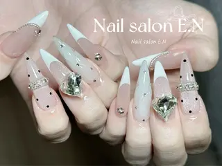 ネイル E.N🦋 長さ出し/持ち込みのネイルデザイン