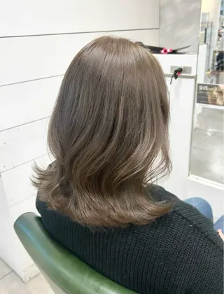 ミディアム レイヤー/艶髪カラー 森本くるみのヘアスタイル