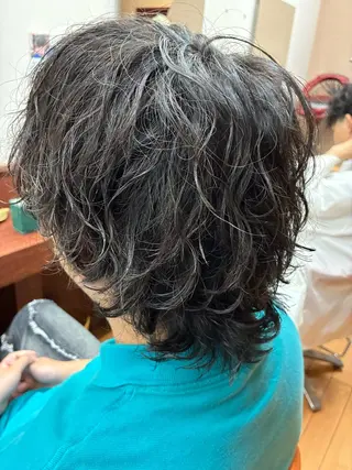 パーマ メンズ ルキ🌈ブリーチカラ ー&メンズパーマ🦄のヘアスタイル
