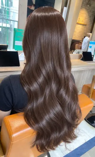 ロング 🩵盛れる顔周り/ 艶カラーemi🩵のヘアスタイル