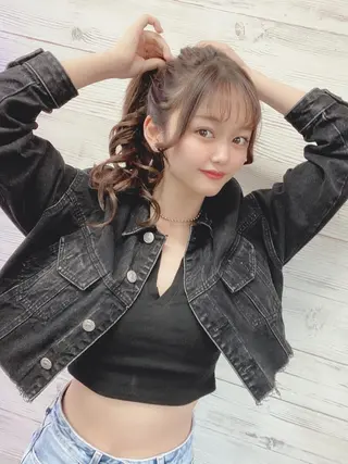 セミロング カラー ヘアアレンジ FAAM Tsuneのヘアスタイル