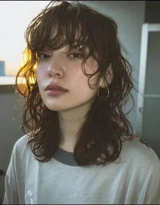 ミディアム パーマ デザインカラー✨ 透明感カラー菊地真保のヘアスタイル