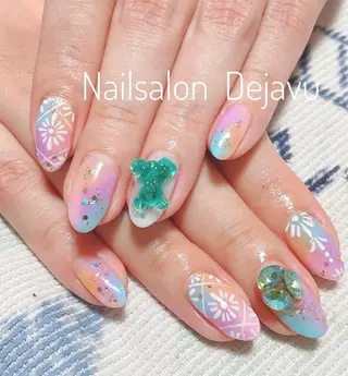 ネイル Nail salon Dejavu 🌿のネイルデザイン