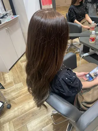 ロング カラー 高木 彩愛のヘアスタイル