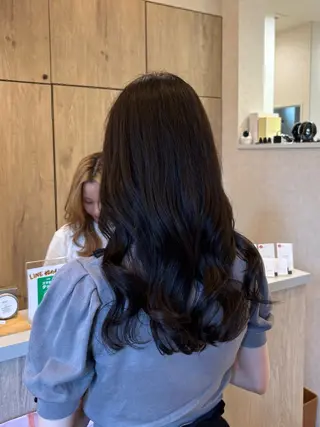セミロング カラー ナチュ盛れヘア🌿 ｍｏｅのヘアスタイル