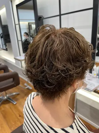 ショート パーマ オ ギのヘアスタイル