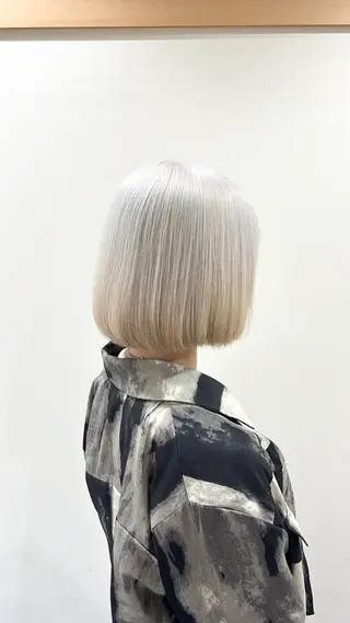 ショート カラー 【ハイトーン特化】 🦋森山陽向/大宮のヘアスタイル
