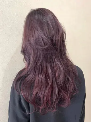 カラー Misaki / 艶カラーのヘアスタイル