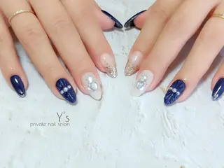 ネイル YUMI NAGAI のネイルデザイン