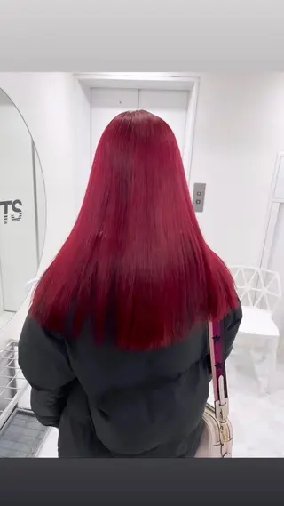 ロング 💗デザインカラー 💗RISA🐰のヘアスタイル