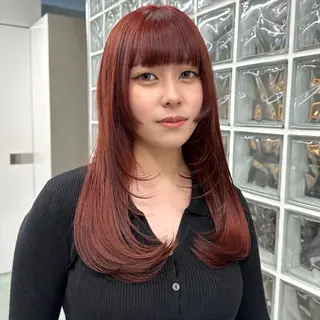 セミロング ハイトーン💎 ホワイトベージュ坪谷のヘアスタイル