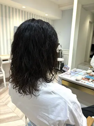 セミロング パーマ メンズ 💐レイヤー/透明感 カラー💐智口彩香のヘアスタイル