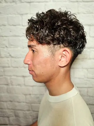 ショート メンズ パーマ 💈メンズカット 💈鈴木将希のヘアスタイル