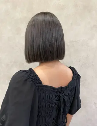 ショート レイヤーカット・水素 松井山手　齊藤　興のヘアスタイル