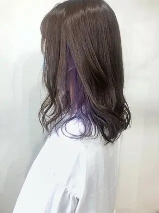 カラー white.梅田 デザインカラー🦄のヘアスタイル