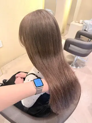 ロング カラー Risa🐈⬛/ グレージュ/透明感のヘアスタイル