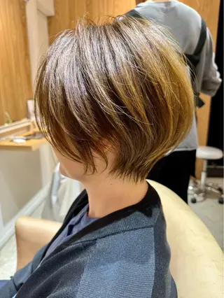 ショート 渡辺 リリのヘアスタイル