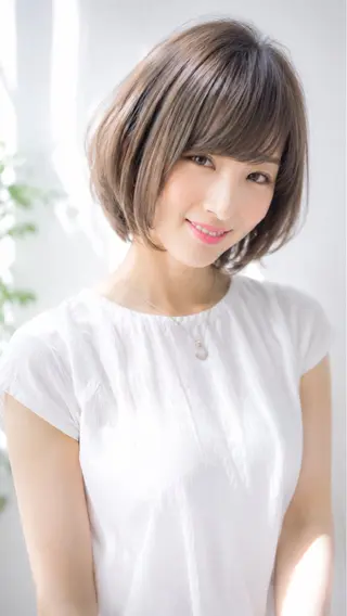 ショート カラー イズ ミのヘアスタイル