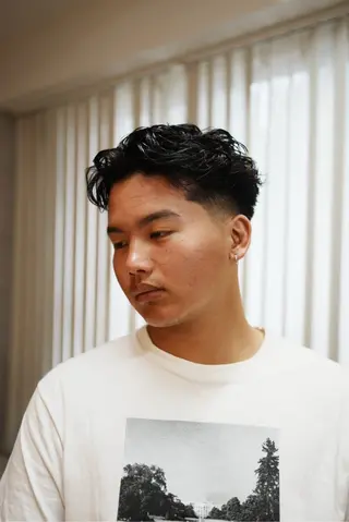 パーマ メンズ SHIZUKU アクティブショートのヘアスタイル