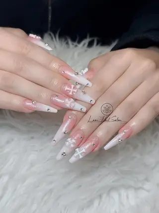 ネイル Lumi Shinokuboのネイルデザイン