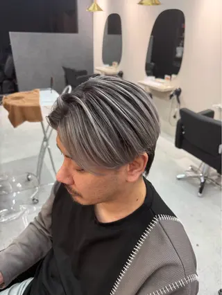 カラー メンズ MIU ciera.堀江のヘアスタイル