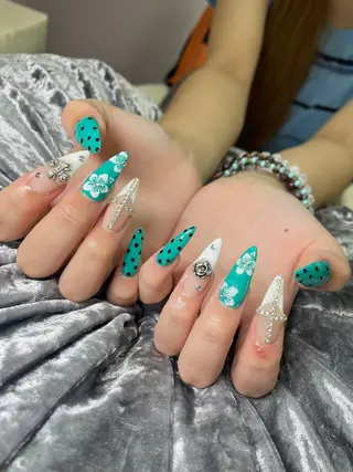 ネイル Mumu眉毛,ネイル モデル募集中🪄のネイルデザイン