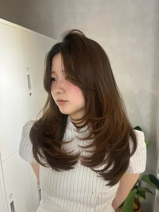 ロング moe🎀 透明感カラーのヘアスタイル