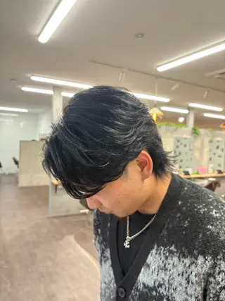 ショート パーマ メンズ 高久 翔大のヘアスタイル