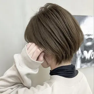 ショート カラー 鳥丸 真一のヘアスタイル