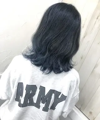ミディアム Loob.TOKYO MIYA🌈のヘアスタイル