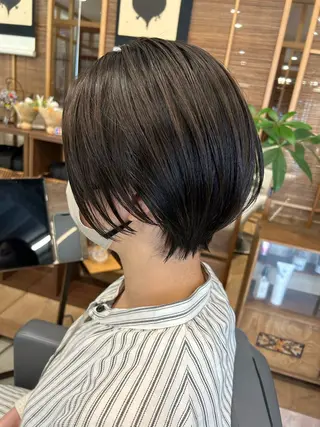 ショート 小島 千春のヘアスタイル