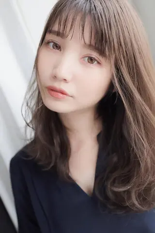 ミディアム カラー ビューティービースト 新宿のヘアスタイル