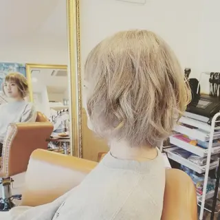 ショート カラー spa hair ark 富井直美のヘアスタイル