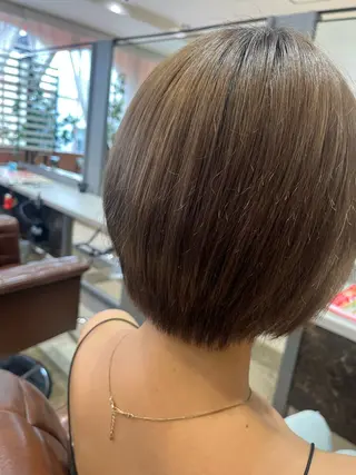 ショート 縮毛矯正/暖色系 /徳田真緒のヘアスタイル