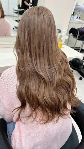 カラー 札幌/カラーモデル 🥣トレンドカラーのヘアスタイル