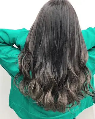 セミロング カラー 春日部 西口徒歩5分 寒色カラー 日和佐のヘアスタイル