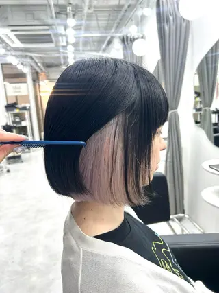 カラー あやめ🪽 オリーブ/ハイトーンのヘアスタイル