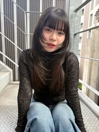 ロング ハッシュカット🎀 レイヤーカットのヘアスタイル