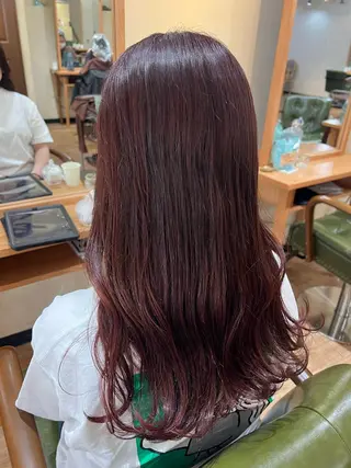 ロング カラー TAI透明カラー 柔らかい縮毛矯正のヘアスタイル