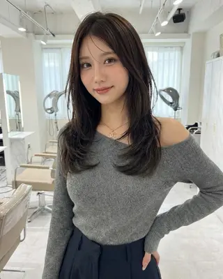 ロング SHION/銀座 まとまるカット🩵のヘアスタイル
