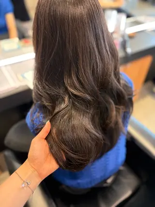 セミロング 髪質改善・水素カラー ARIA(ému)のヘアスタイル