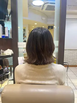 ミディアム イソベ ミズキのヘアスタイル