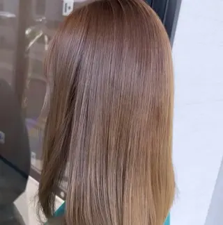 セミロング カラー💞ᩚ髪質改善 臼井暖音のヘアスタイル